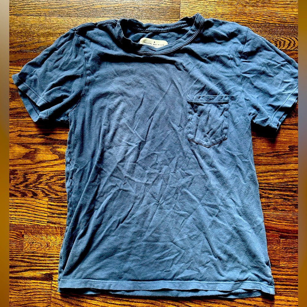 Imogene + willie women’s  Blue Crew Neck T-Shirt Small 100% cotton